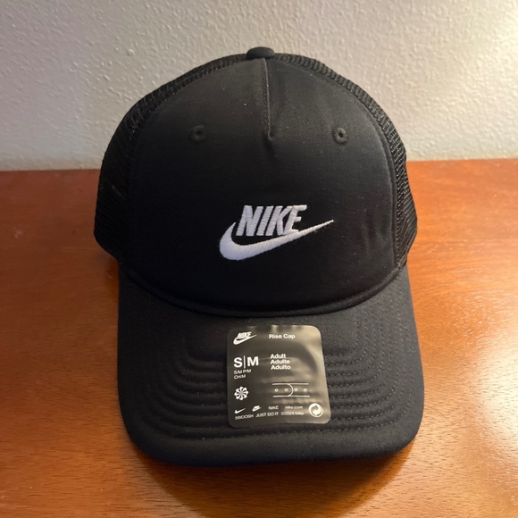 Nike Men’s SnapBack Hat - Picture 1 of 2